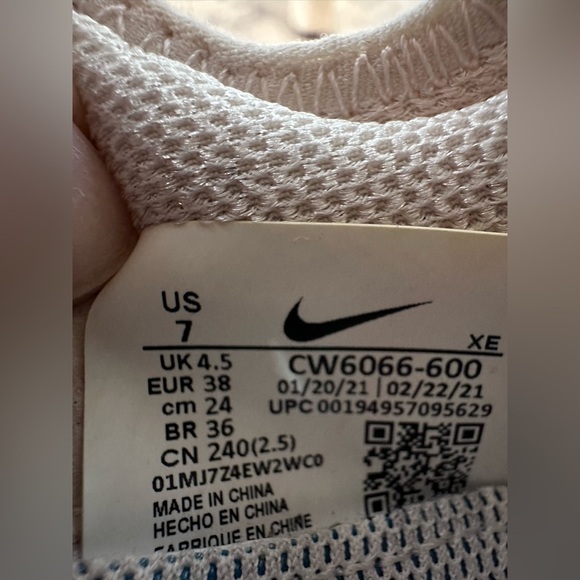 Nike Air Zoom Terra Kiger 7 Women's Trail Running  Shoes Size 7 Pink CW6066 600 - Picture 11 of 11